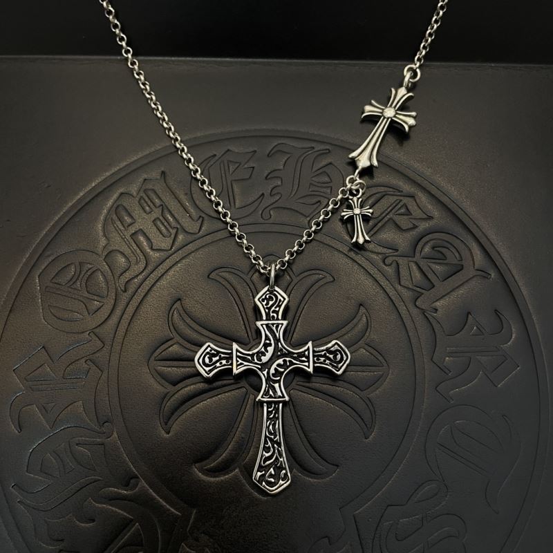 Ch*0me He**ts necklaces